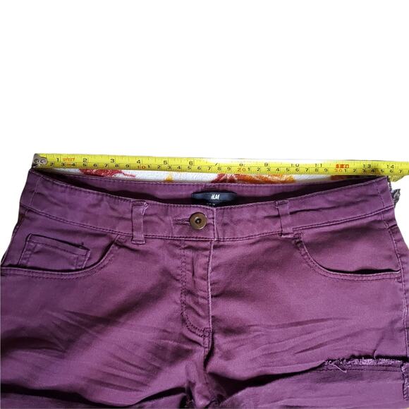 H&M Cuffed Midi Length Denim Short Shorts Maroon Red Women's Size 4 - Picture 6 of 8